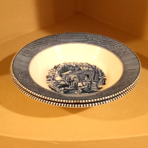 VTG- Currier & Ives by Royal Maple Sugaring- 2 Bowl Bundle - Picture 9 of 11